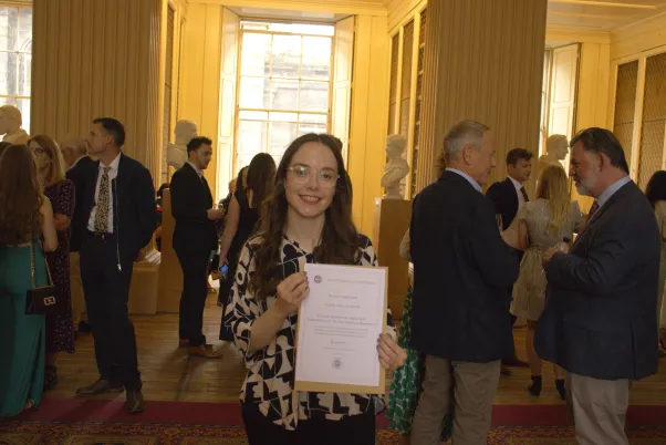 HiSS News - Grad-23 3